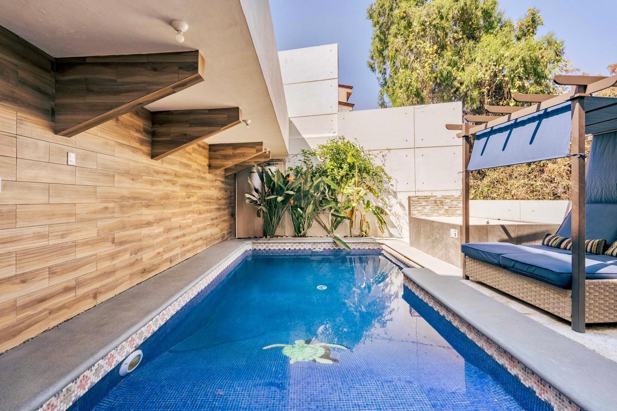 Loft Arte Y Diseno Alberca Climatizada, Amenidades Y Lujo, Terraza Privada Con Asador De Carbon, Cuernavaca Somos Los Unicos Que Te Ofrecemos Para Tu Uso Personal Y Exclusivo 2 Jacuzzis Con Agua Caliente Y Sistema De Hidromasaje Tipo Spa Esterno foto