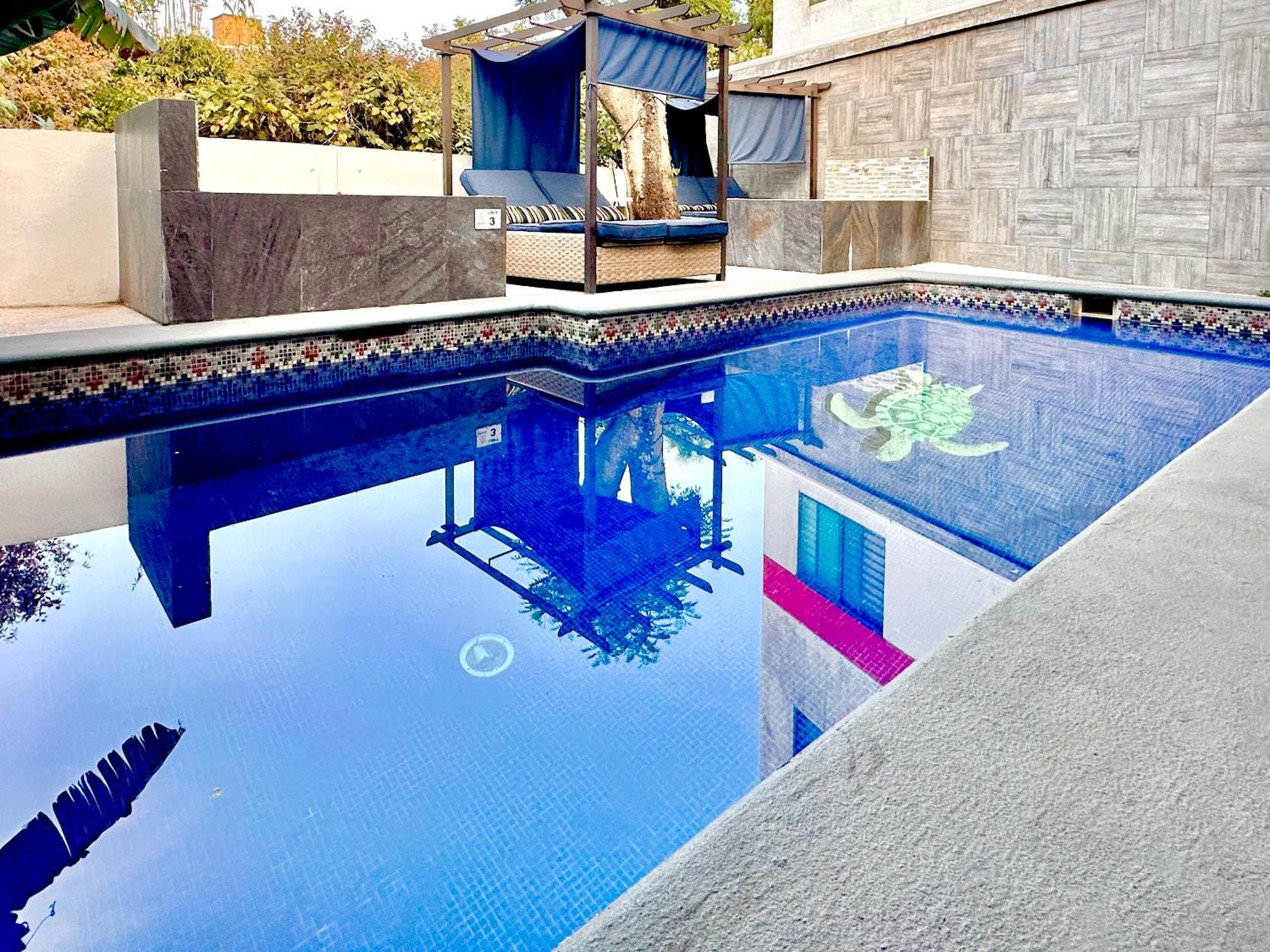 Loft Arte Y Diseno Alberca Climatizada, Amenidades Y Lujo, Terraza Privada Con Asador De Carbon, Cuernavaca Somos Los Unicos Que Te Ofrecemos Para Tu Uso Personal Y Exclusivo 2 Jacuzzis Con Agua Caliente Y Sistema De Hidromasaje Tipo Spa Esterno foto